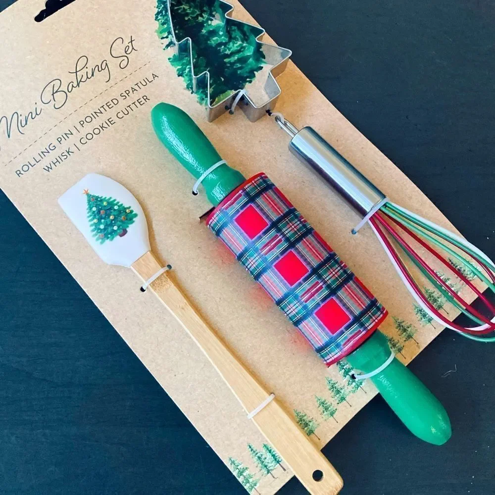 Christmas 4-pc Holiday Baking Set